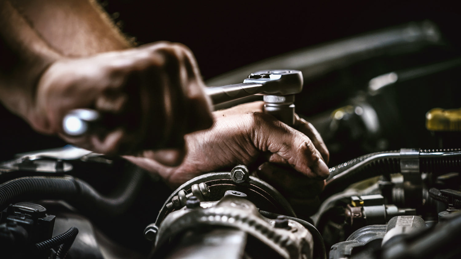 AA+W - stock.adobe.com
Car Mechanic Garage
